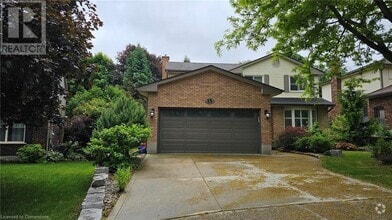 Building Photo - 15 Birchlawn Ave