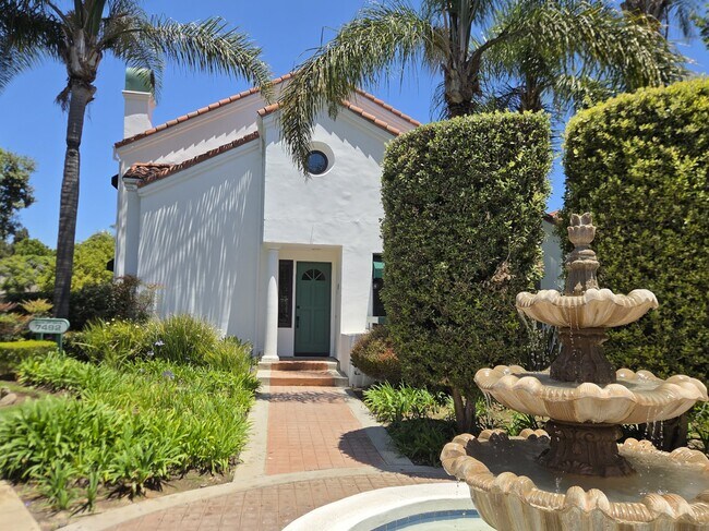 Foto del edificio - 7492 Seabluff Dr