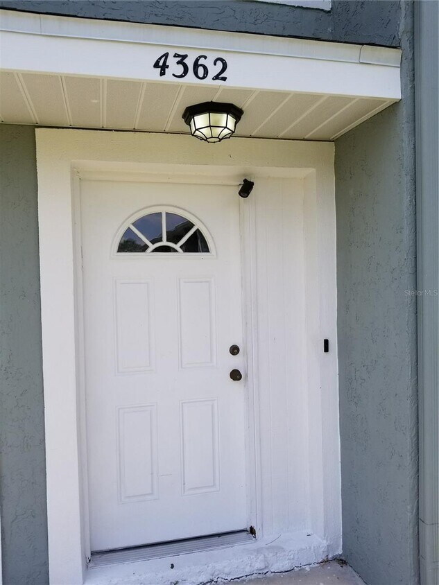 Foto principal - 4362 White Pine Ave