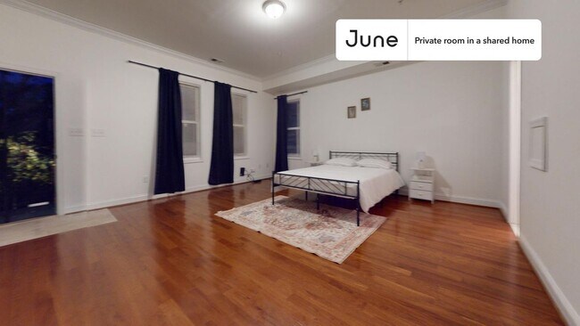 Foto del edificio - Room in Shared 3 bed/3.5 bath home