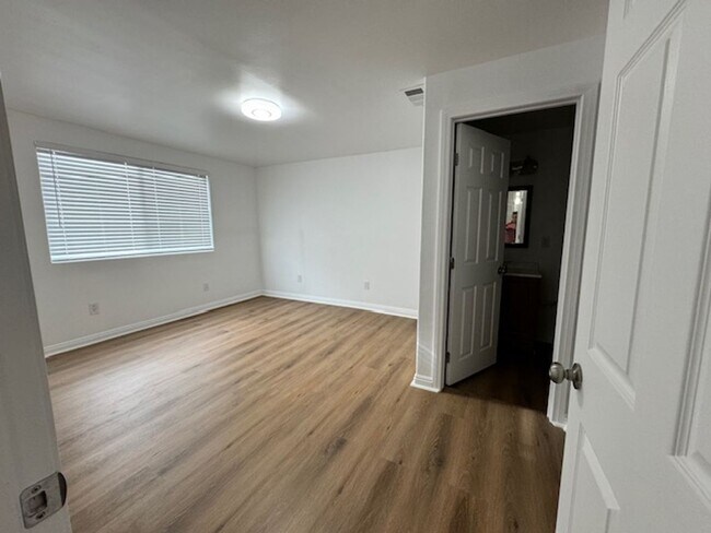 Foto del edificio - Gorgeous 3+2 home in Glassell Park!