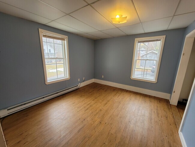 Foto del edificio - 103-107 SCHOOL ST