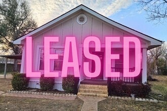 Building Photo - 110 Lexington Rd