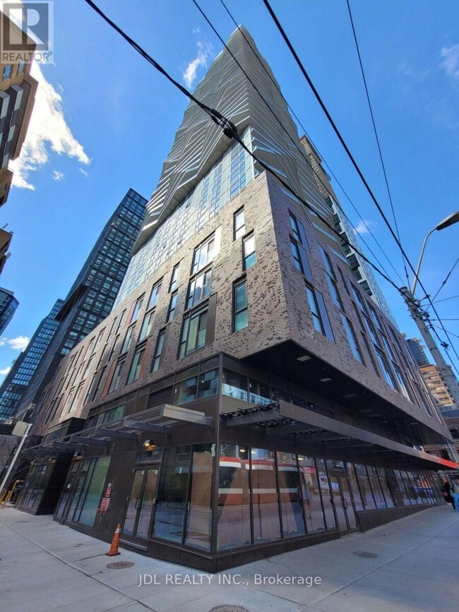 Building Photo - 100 Dalhousie St
