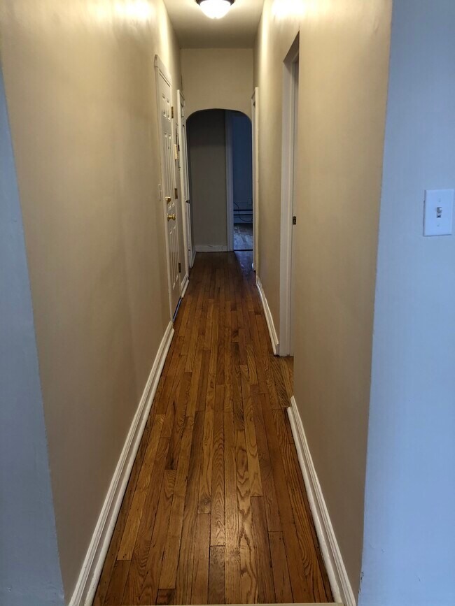 Foto del edificio - 994 McLean Ave