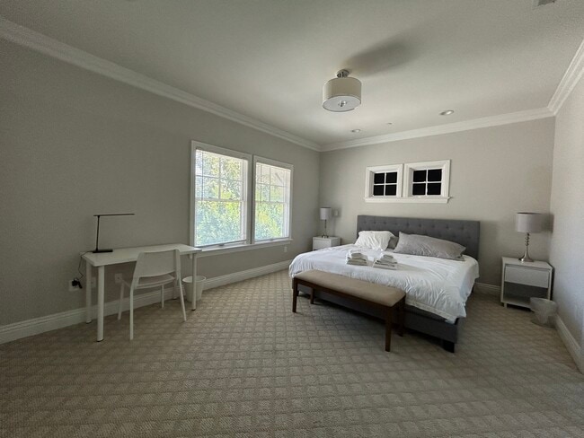 Foto del edificio - 97 N Parkwood Ave