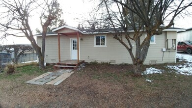 Building Photo - 2407.5 Holabird Ave