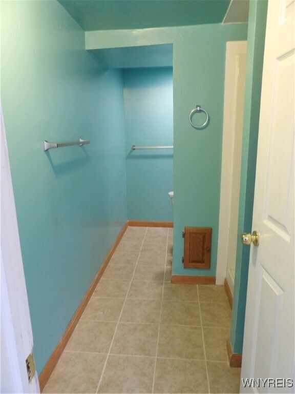 Building Photo - 10332 Transit Rd