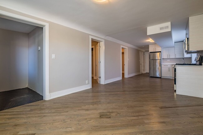 Foto del edificio - BEC Properties Kedzie LLC