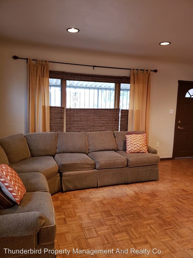 Building Photo - 3 br, 3 bath House - 3402 Monte Vista Blvd NE