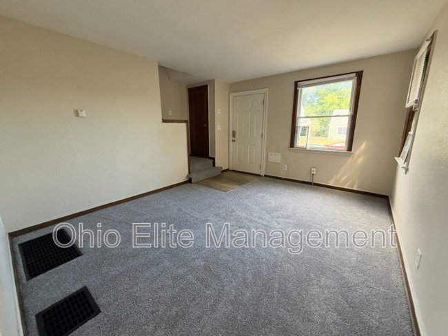 Building Photo - 1753 E Frankfort St