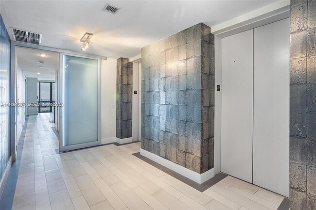 Foto del edificio - 1100 Biscayne Blvd