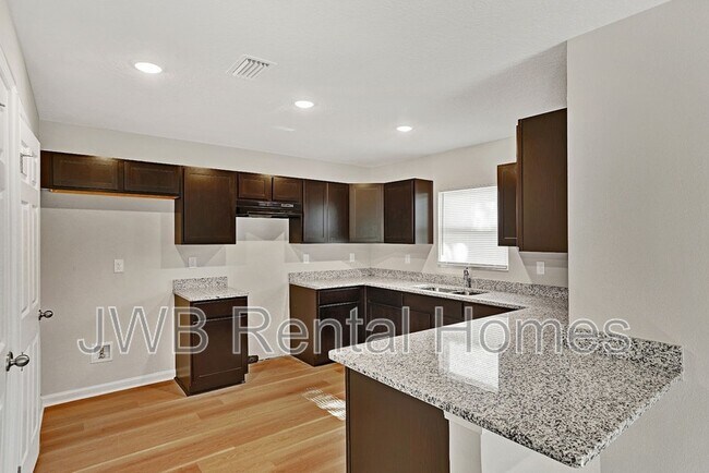 Building Photo - 1614 State St W