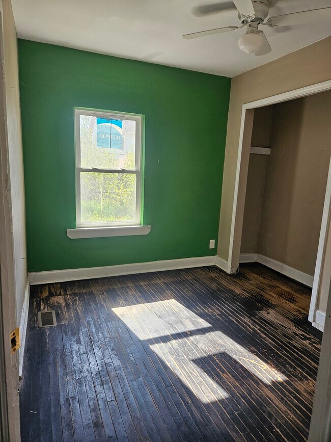 Foto del edificio - 14031 Cherrylawn St