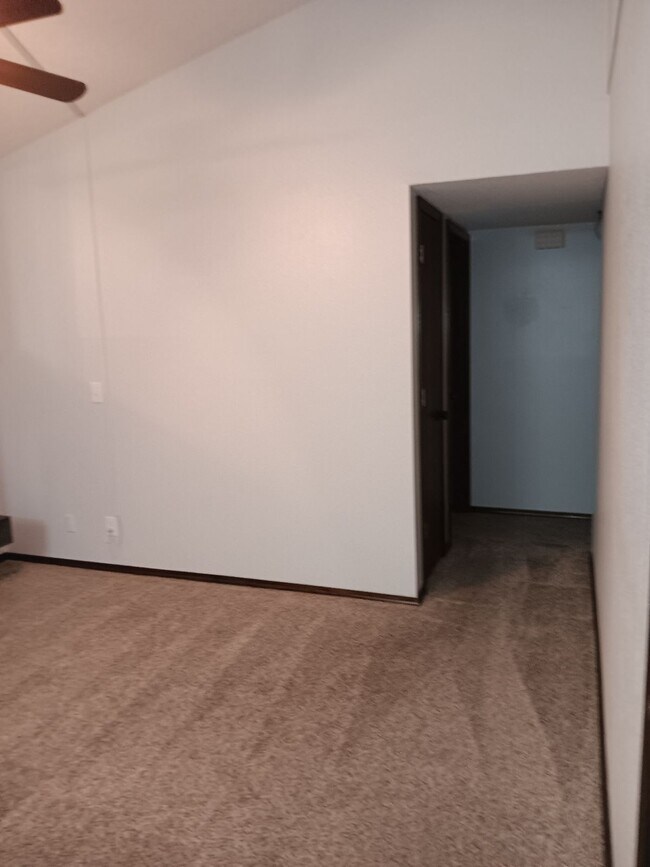 Foto del edificio - 2500 Mill Way