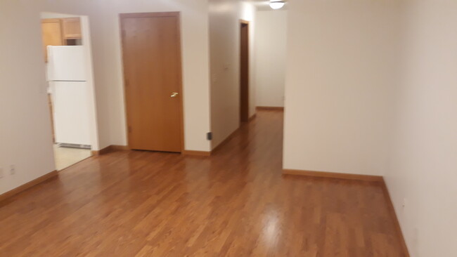Building Photo - 247 N Cross St