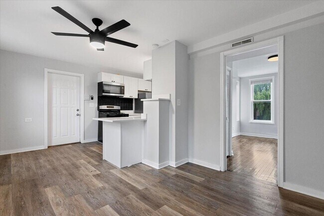 Foto del edificio - 2 bedroom in Chicago IL 60622
