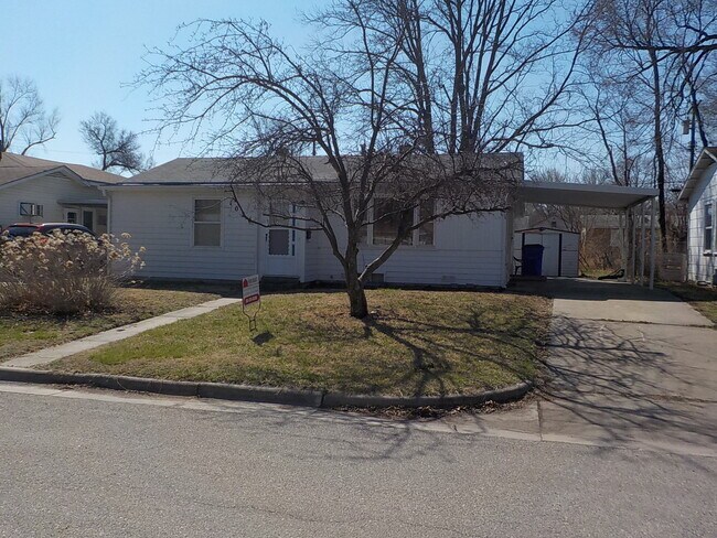 Building Photo - 1031 Moss Cir