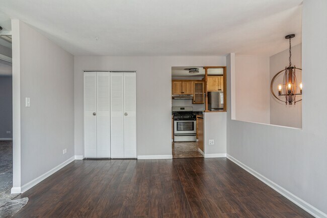 Foto del edificio - 1324 Wakeby Ln