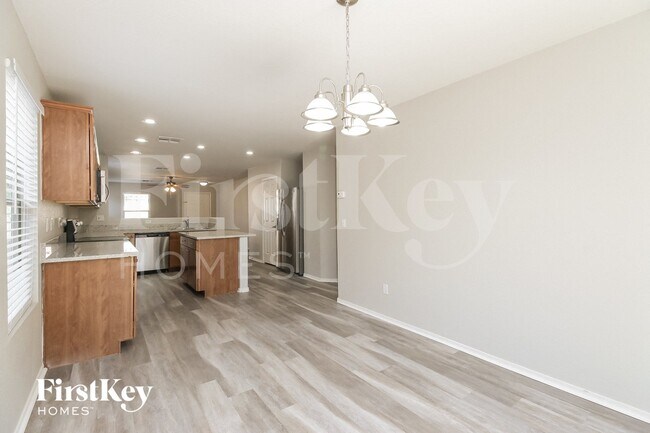 Building Photo - 3741 E Jasper Dr