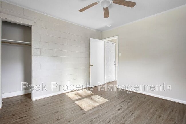 Building Photo - 925 N 20th St