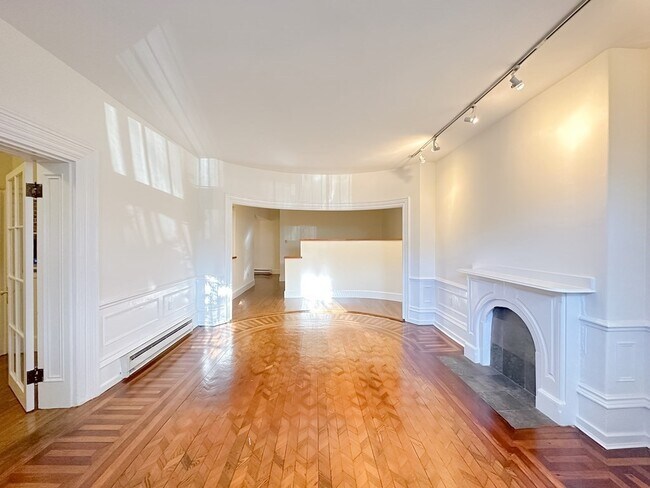 Foto del edificio - 534 Massachusetts Ave
