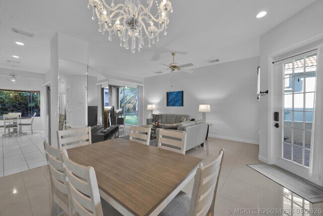 Foto del edificio - 615 SW St Thomas Cove