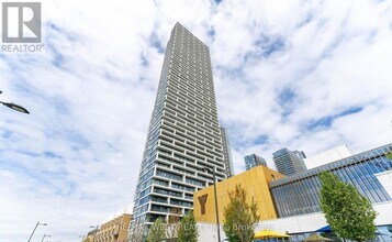 Building Photo - 898 Portage Pkwy