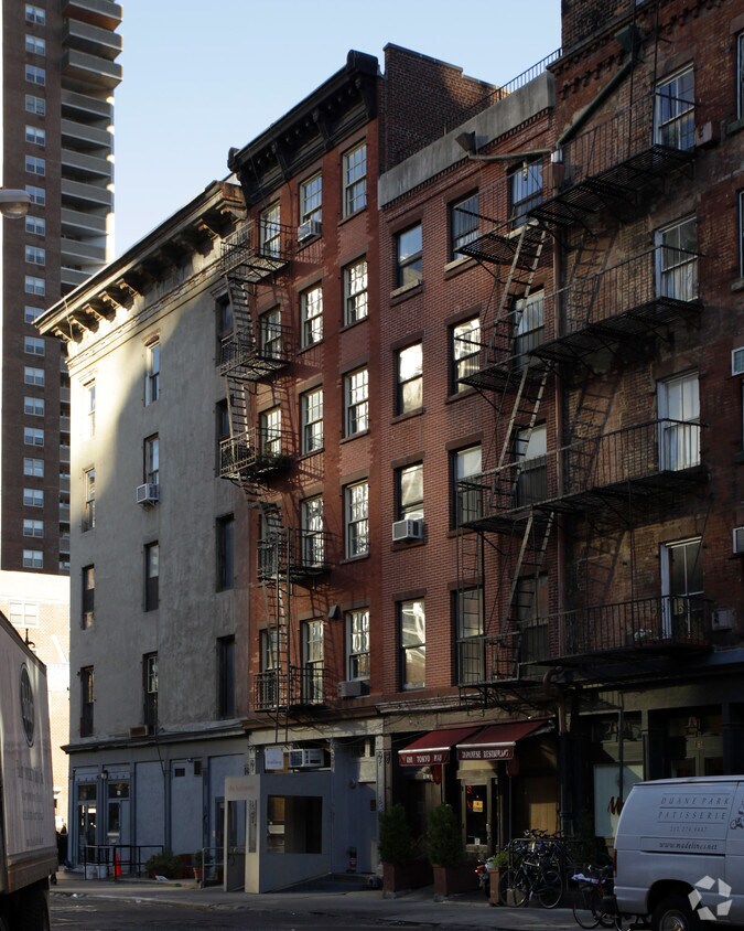 Primary Photo - 185 Duane St