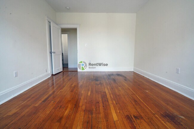 Building Photo - 78 Brainerd Rd