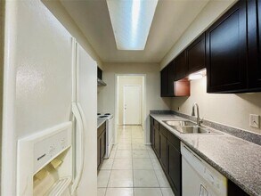 Building Photo - 12713 Lima Dr