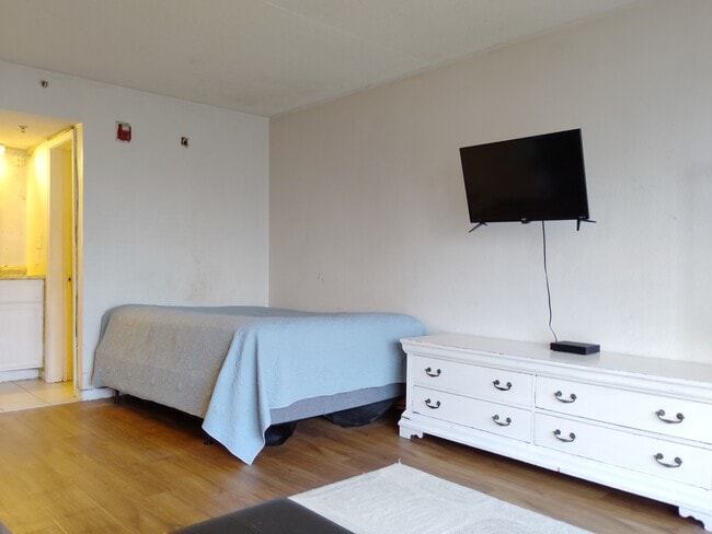 Building Photo - 2506 S Ocean Blvd