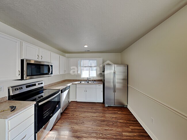 Foto del edificio - 72 N Cameron St