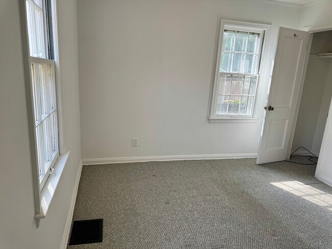 Foto del edificio - 1505 Kirkwood Blvd