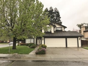 Building Photo - 1305 Preston Pl
