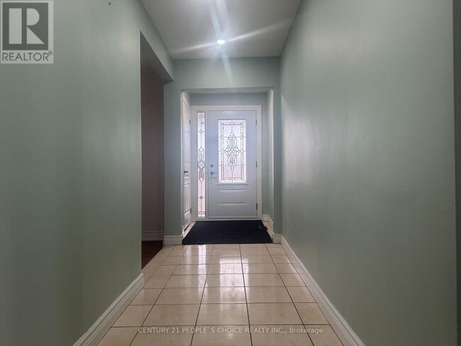 Building Photo - 7490 Middleshire Dr