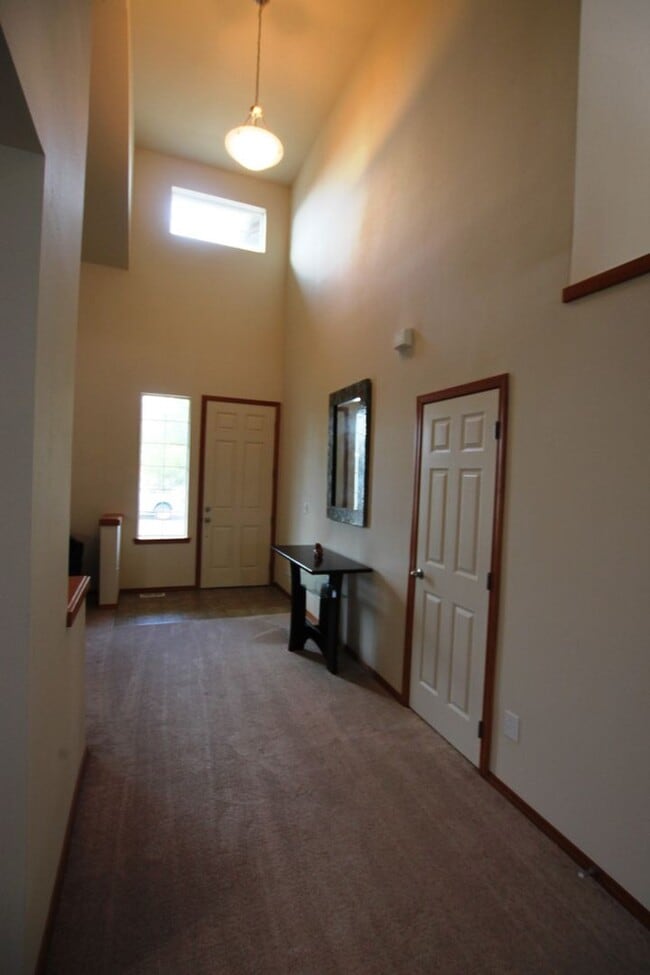 Building Photo - Stanwood Beauty for rent 4 bedroom 2.5 bath