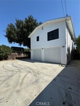 Building Photo - 122 E Brookdale Pl