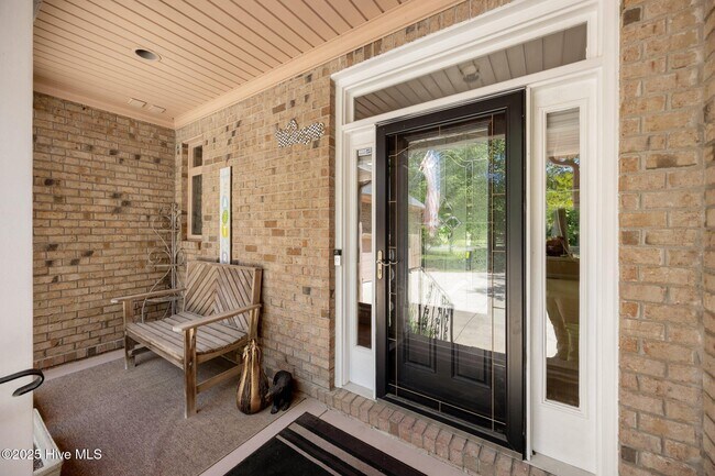 Foto del edificio - 1202 Carmel Ln