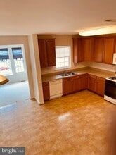 Building Photo - 16802 Sweeney Ln