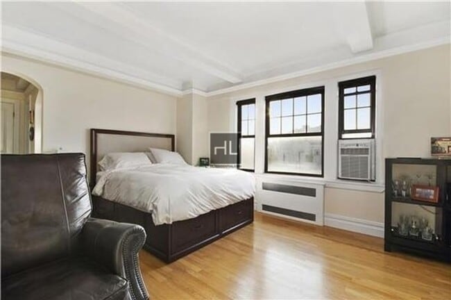 Building Photo - Christopher Street