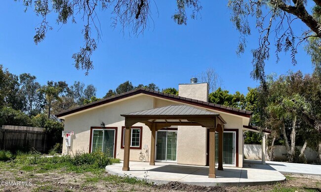 Building Photo - 619 Crestview Ave