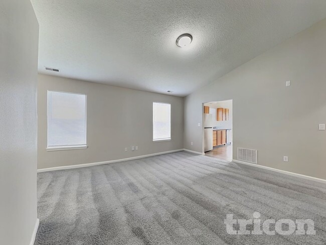 Building Photo - 643 Rocky Meadow Dr