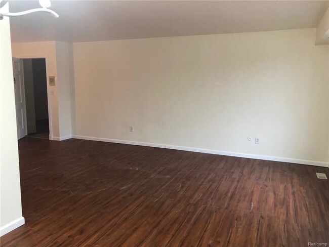 Foto del edificio - 30256 Southfield Rd