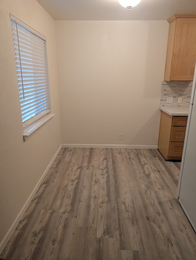 Building Photo - 875 Northrup St