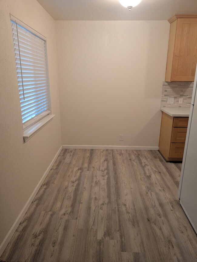 Foto del edificio - 875 Northrup St