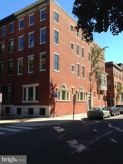 Primary Photo - 1836 Delancey St