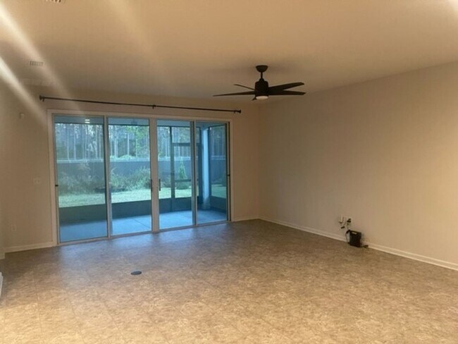 Foto del edificio - 4BR/ 3BA