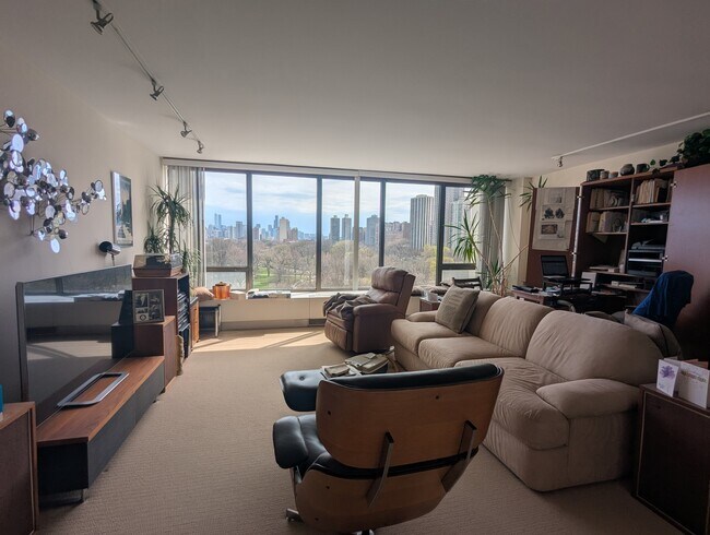 Foto del edificio - 2800 N Lake Shore Dr