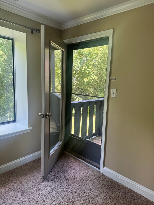 Foto del edificio - 4412B Aberdeen Dr